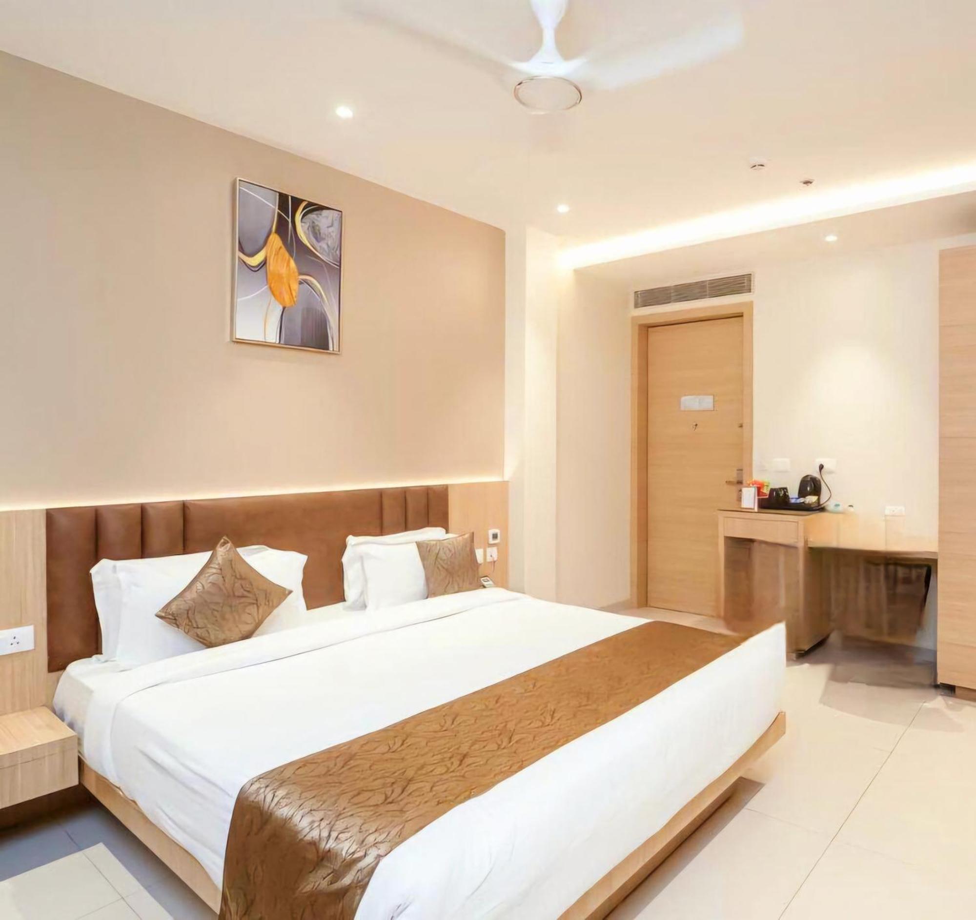 Hotel Kanak Palace New Delhi Bagian luar foto